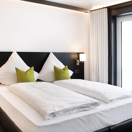 Mer Hotel By Wmm Hotels Merseburg Buitenkant foto
