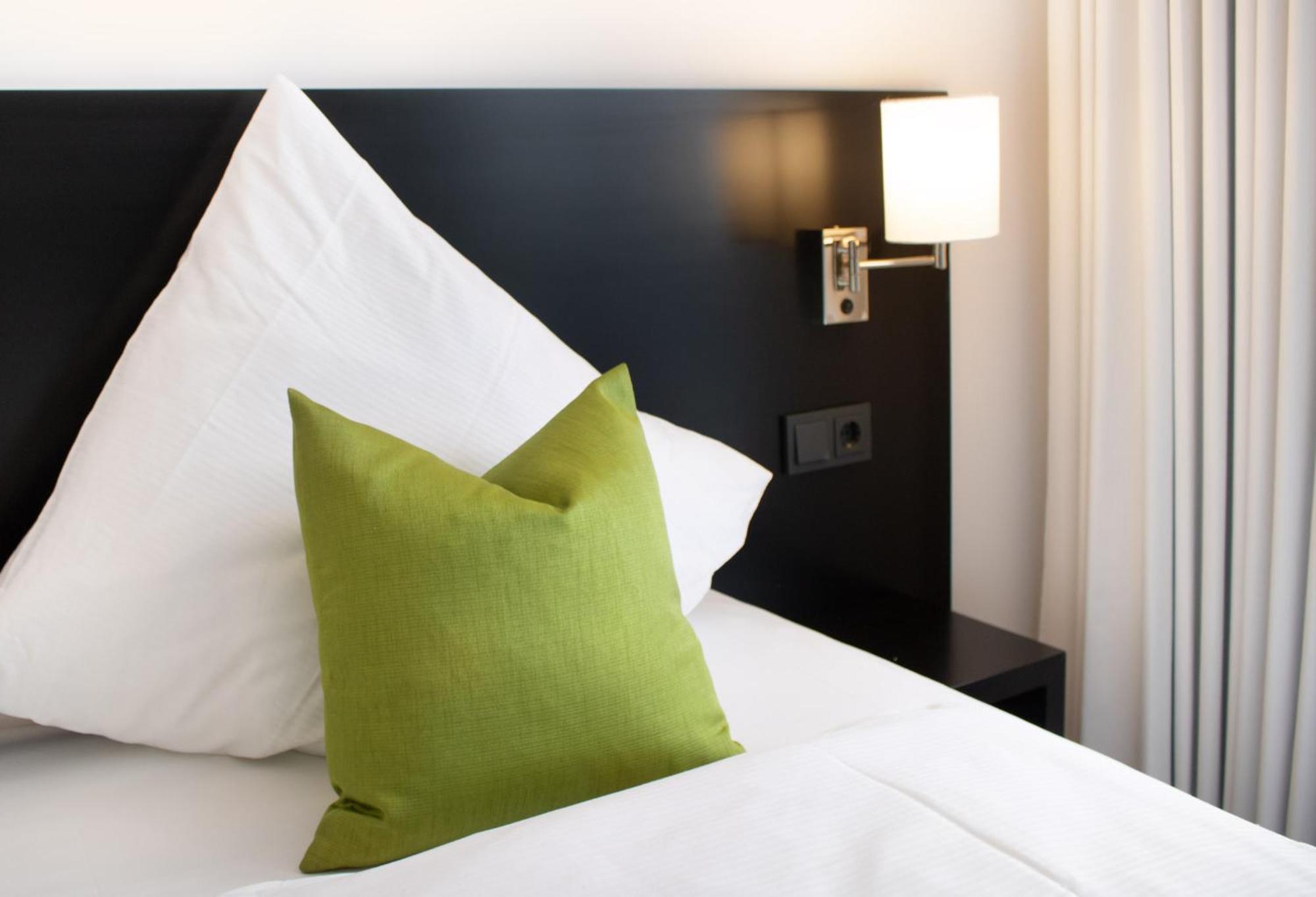 Mer Hotel By Wmm Hotels Merseburg Buitenkant foto